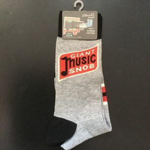 BRAND NEW (WITH TAGS & MINI HANGER) "GIANT MUSIC SNOB" Blue Q Socks